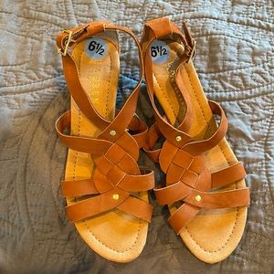 Ralph Lauren sandals size 6.5 new